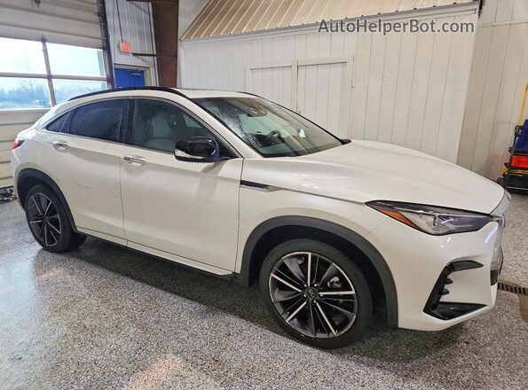 3PCAJ5JR3RF108400 2024 INFINITI QX55 White Przód prawy