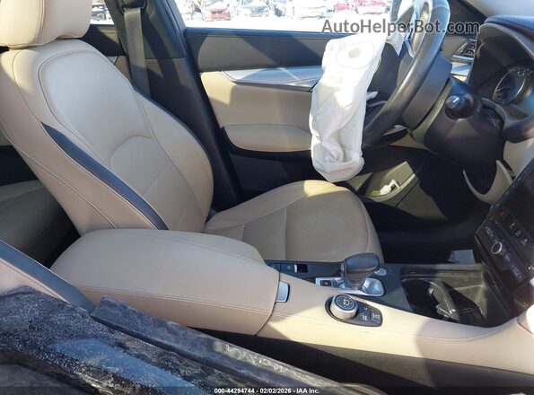 3PCAJ5M31KF113253 2019 INFINITI QX50 Белый Вид салона спереди