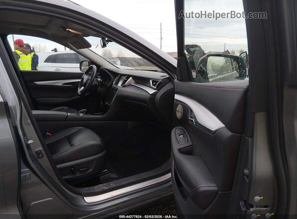 3PCAJ5M32KF145502 2019 INFINITI QX50 Gray Widok wnętrza z przodu