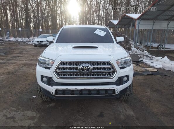 3TMCZ5AN0HM089880 2017 TOYOTA TACOMA White ხელსაწყოთა პანელის ხედი