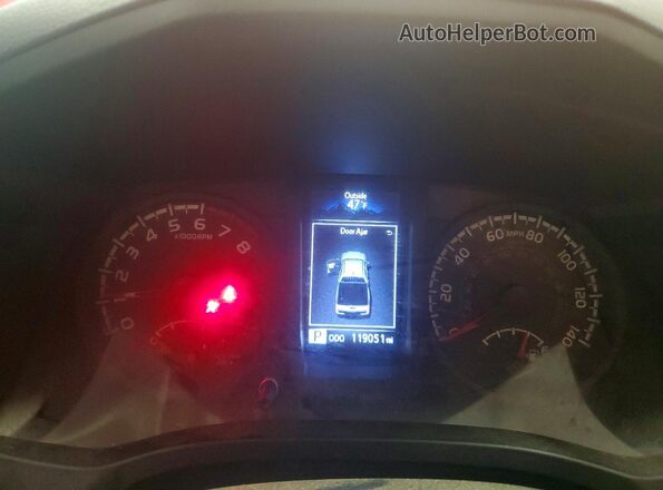 3TMCZ5ANXKM252736 2019 TOYOTA LE Красный Вид щитка приборов