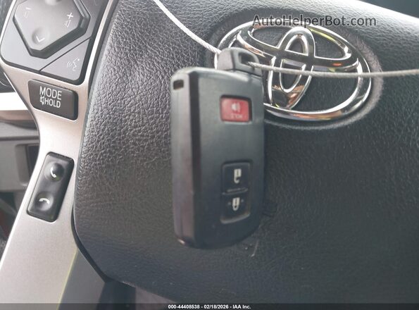 3TMGZ5AN2JM172766 2018 TOYOTA LIMITED Red Vista del salpicadero