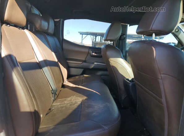 3TMGZ5AN4HM055765 2017 TOYOTA LE White Vista de los asientos traseros