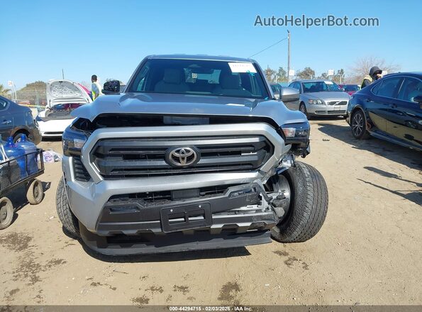 3TMKB5FN2TM055697 2026 TOYOTA TACOMA Silver Vista interior trasera