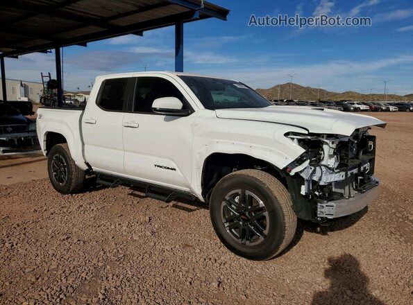 3TMLB5JN7TM212944 2026 TOYOTA LE Белый Передняя правая четверть