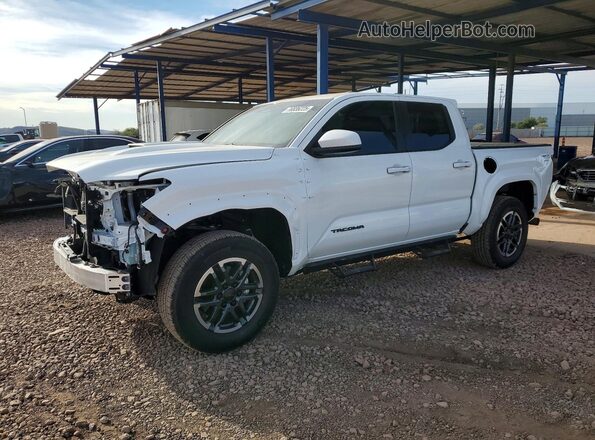 3TMLB5JN7TM212944 2026 TOYOTA LE Белый Передняя левая четверть