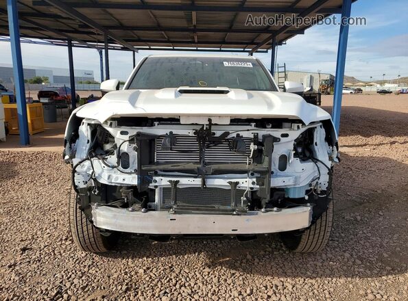 3TMLB5JN7TM212944 2026 TOYOTA LE Белый Вид спереди