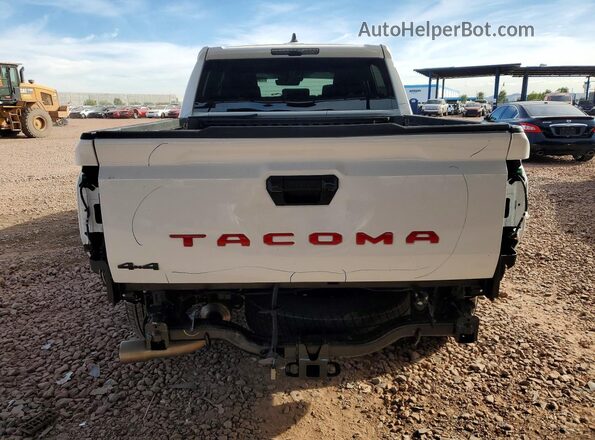 3TMLB5JN7TM212944 2026 TOYOTA LE Белый Вид сзади