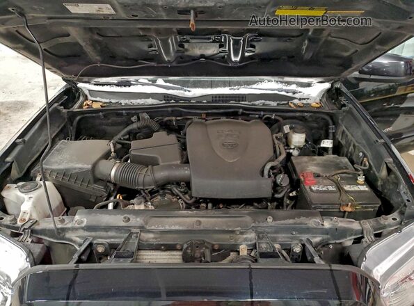 3TYDZ5BN2NT005397 2022 TOYOTA LE Black უკანა სალონის ხედი