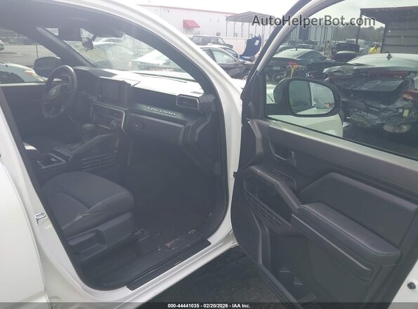 3TYKD5HN4TT041151 2026 TOYOTA TACOMA Белый Вид салона спереди