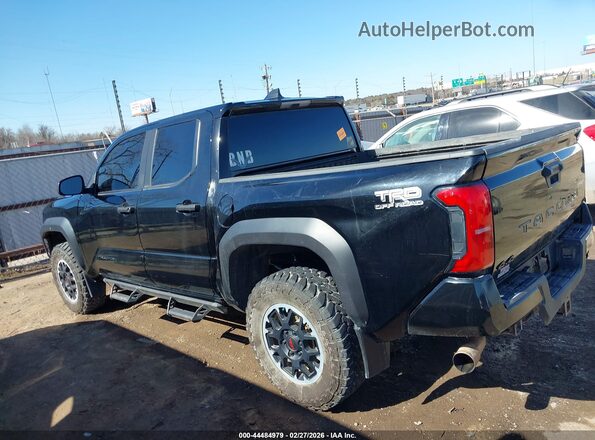 3TYLB5JN3RT012009 2024 TOYOTA TACOMA Black Вид задньої частини салону