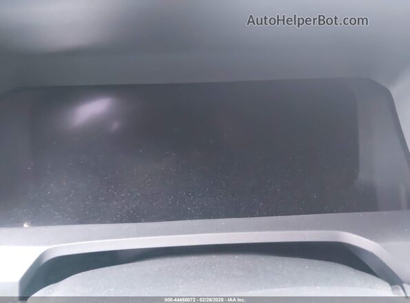 3TYLB5JN5TT108103 2026 TOYOTA TACOMA Серебряный Вид задних сидений