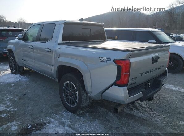 3TYLC5LN6ST022470 2025 TOYOTA TACOMA HYBRID Silver Задня ліва чверть