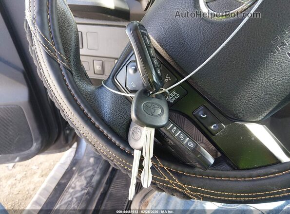 3TYSX5EN2MT003625 2021 TOYOTA TACOMA Gray Widok deski rozdzielczej