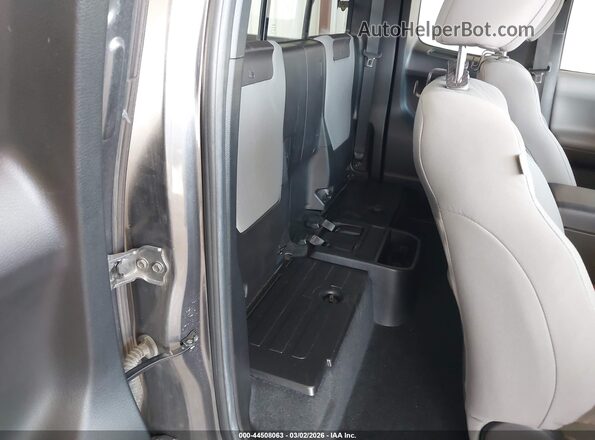 3TYSZ5AN7PT109802 2023 TOYOTA TACOMA Gray Հետևի նստատեղերի տեսք