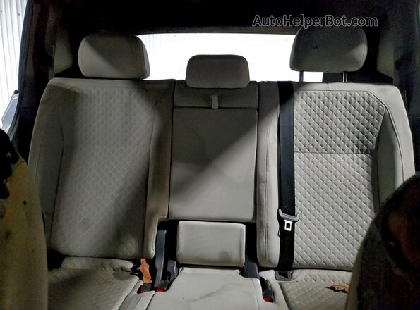 3VV0B7AX4KM190823 2019 VOLKSWAGEN TIGUAN Белый Вид задних сидений