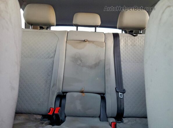 3VV1B7AX0KM060994 2019 VOLKSWAGEN TIGUAN White Widok tylnych siedzeń