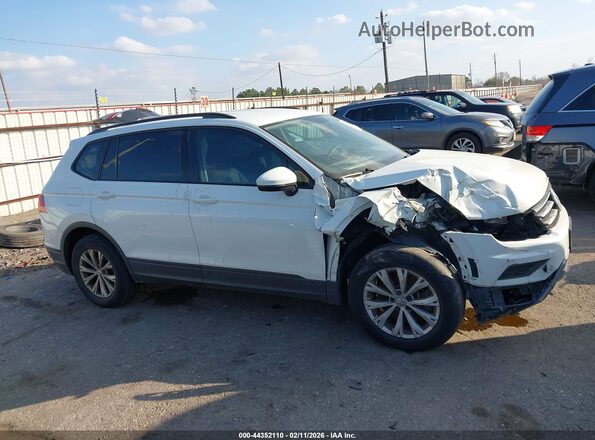 3VV1B7AX0LM015636 2020 VOLKSWAGEN TIGUAN Белый Вид задней части салона