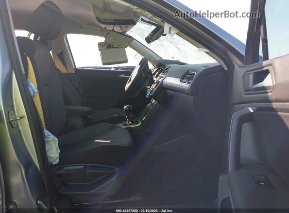 3VV1B7AX0MM036407 2021 VOLKSWAGEN TIGUAN Серый Вид салона спереди