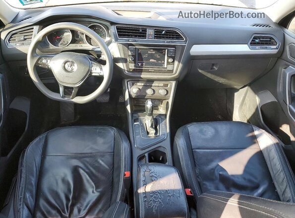 3VV1B7AX1KM049812 2019 VOLKSWAGEN TIGUAN Черный Вид панели приборов