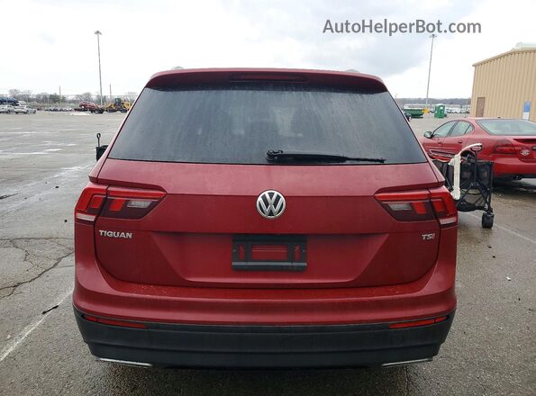 3VV1B7AX6JM085364 2018 VOLKSWAGEN TIGUAN Красный Вид сзади
