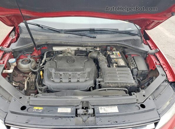 3VV1B7AX6JM085364 2018 VOLKSWAGEN TIGUAN Красный Вид подкапотного пространства