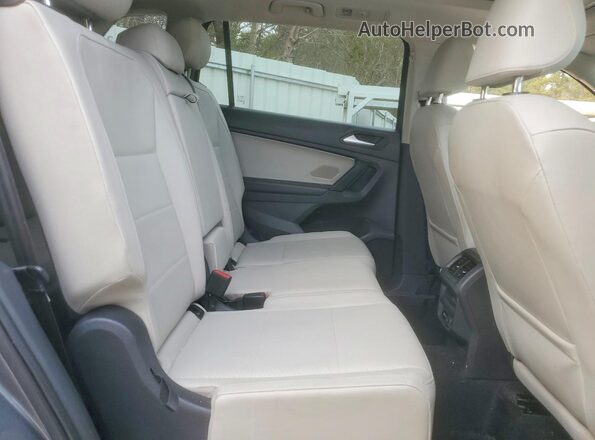 3VV2B7AX1KM054836 2019 VOLKSWAGEN TIGUAN Серый Вид задней части салона