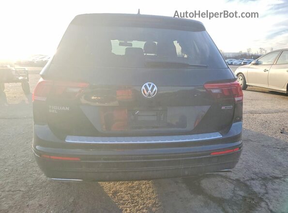 3VV2B7AX1KM175446 2019 VOLKSWAGEN TIGUAN Черный Вид сзади