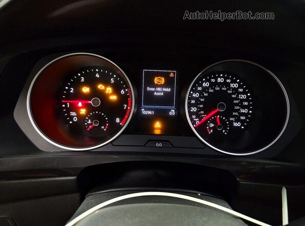 3VV2B7AX5JM219740 2018 VOLKSWAGEN TIGUAN Серый Вид щитка приборов