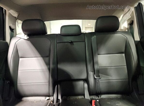 3VV2B7AX5JM219740 2018 VOLKSWAGEN TIGUAN Серый Вид задних сидений