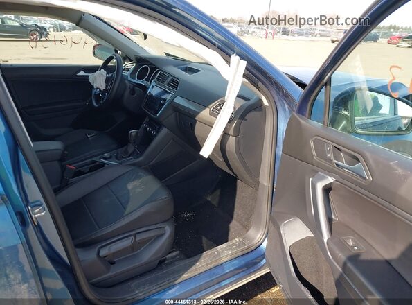 3VV2B7AX5LM018066 2020 VOLKSWAGEN TIGUAN Синий Вид салона спереди