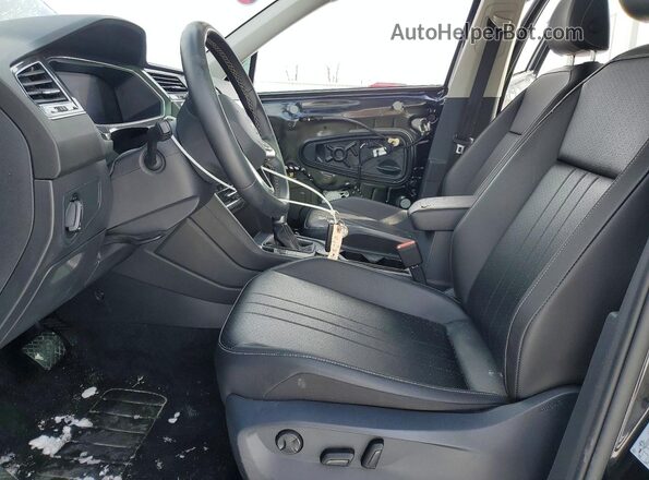 3VV2B7AX6NM043979 2022 VOLKSWAGEN TIGUAN Черный Вид салона спереди
