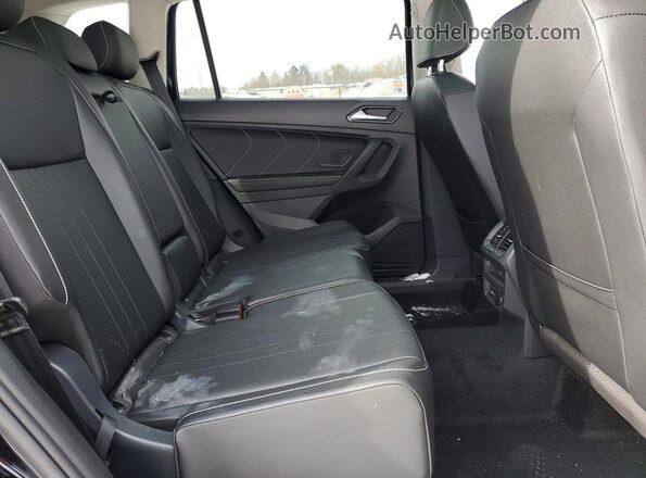 3VV2B7AX6NM043979 2022 VOLKSWAGEN TIGUAN Черный Вид задних сидений