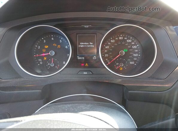 3VV2B7AX7JM188491 2018 VOLKSWAGEN TIGUAN Black Vista de los asientos traseros