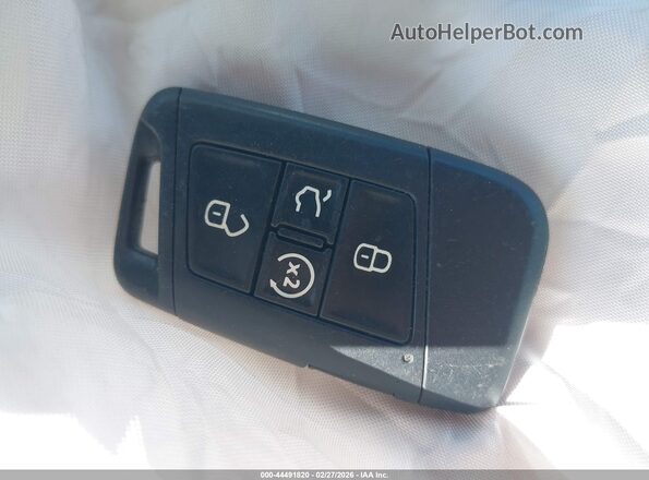 3VV3B7AX2JM016227 2018 VOLKSWAGEN TIGUAN Синий Вид панели приборов