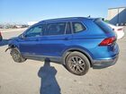 2018 Volkswagen Tiguan Se Blue vin: 3VV3B7AX2JM188483