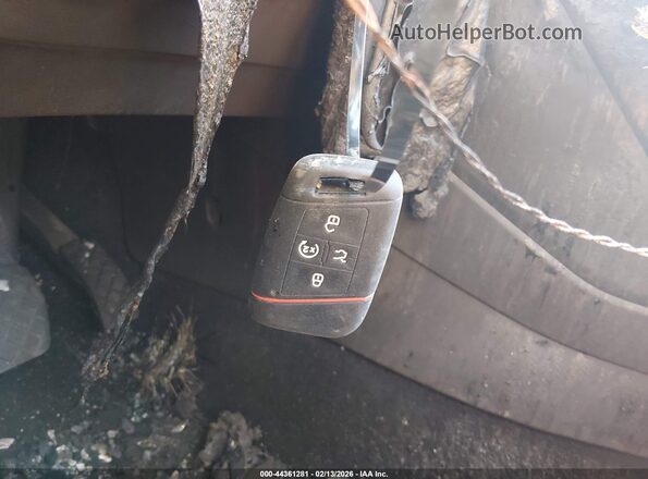 3VV3B7AX3JM022652 2018 VOLKSWAGEN TIGUAN Red Вид панелі приладів