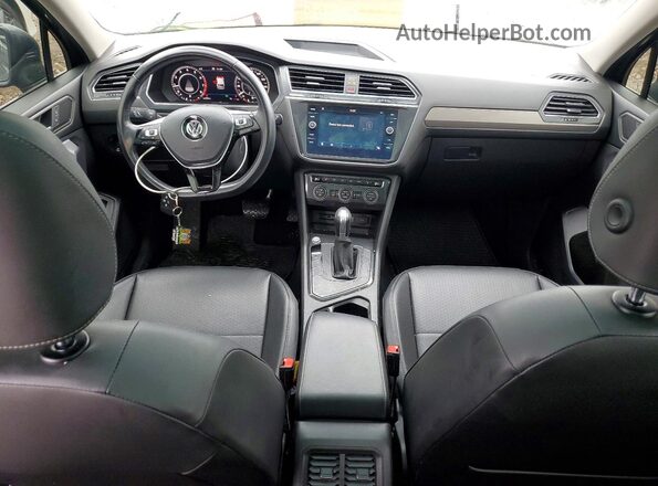 3VV3B7AX3KM066944 2019 VOLKSWAGEN TIGUAN Gray Widok deski rozdzielczej