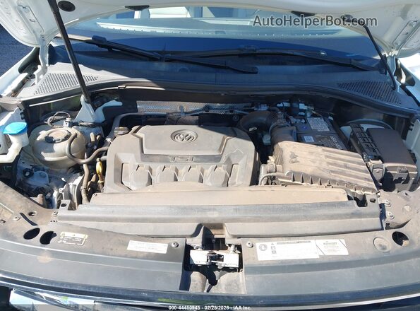 3VV3B7AX4JM219314 2018 VOLKSWAGEN TIGUAN Белый Вид сзади