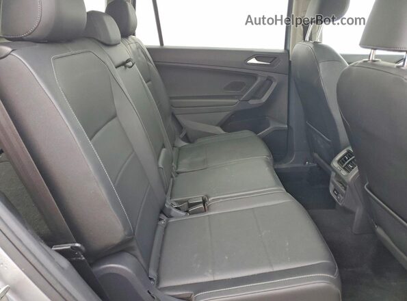 3VV3B7AX6KM109205 2019 VOLKSWAGEN TIGUAN Gray Widok tylnych siedzeń