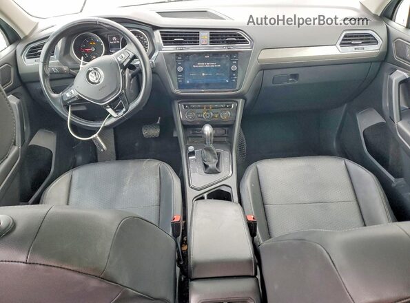 3VV3B7AX6KM109205 2019 VOLKSWAGEN TIGUAN Gray Widok deski rozdzielczej