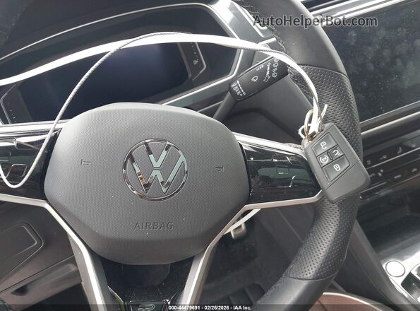 3VV4B7AX3RM059748 2024 VOLKSWAGEN TIGUAN Синий Вид панели приборов