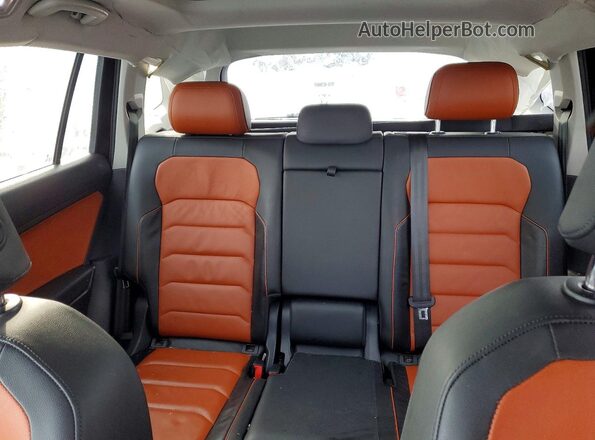 3VV4B7AX6KM141575 2019 VOLKSWAGEN TIGUAN Черный Вид задних сидений