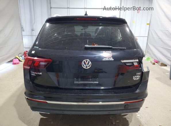 3VV5B7AX2JM151765 2018 VOLKSWAGEN TIGUAN Черный Вид сзади