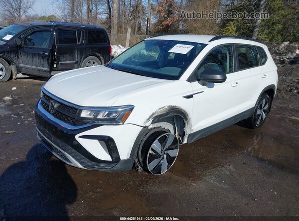 3VV8X7B29RM027795 2024 VOLKSWAGEN TAOS White Przód lewy