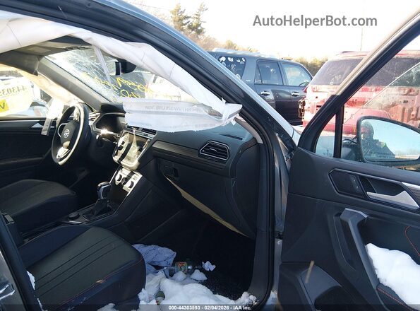 3VVAB7AX8RM225247 2024 VOLKSWAGEN TIGUAN Серый Вид салона спереди