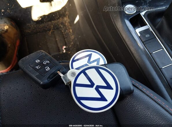 3VVAB7AX8RM225247 2024 VOLKSWAGEN TIGUAN Серый Вид панели приборов