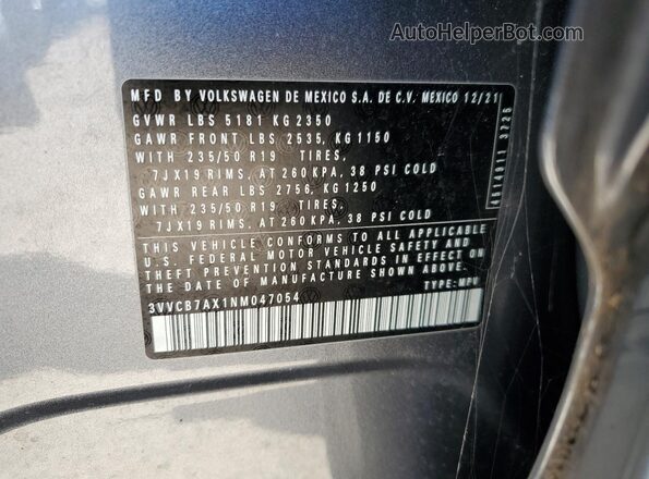 3VVCB7AX1NM047054 2022 VOLKSWAGEN TIGUAN Gray Vista de la etiqueta del VIN