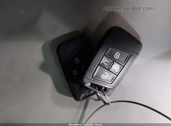 3VVCB7AX6RM054376 2024 VOLKSWAGEN TIGUAN Серебряный Вид панели приборов