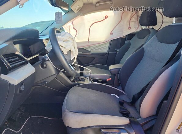 3VVDX7B2XPM350295 2023 VOLKSWAGEN TAOS Белый Вид салона спереди